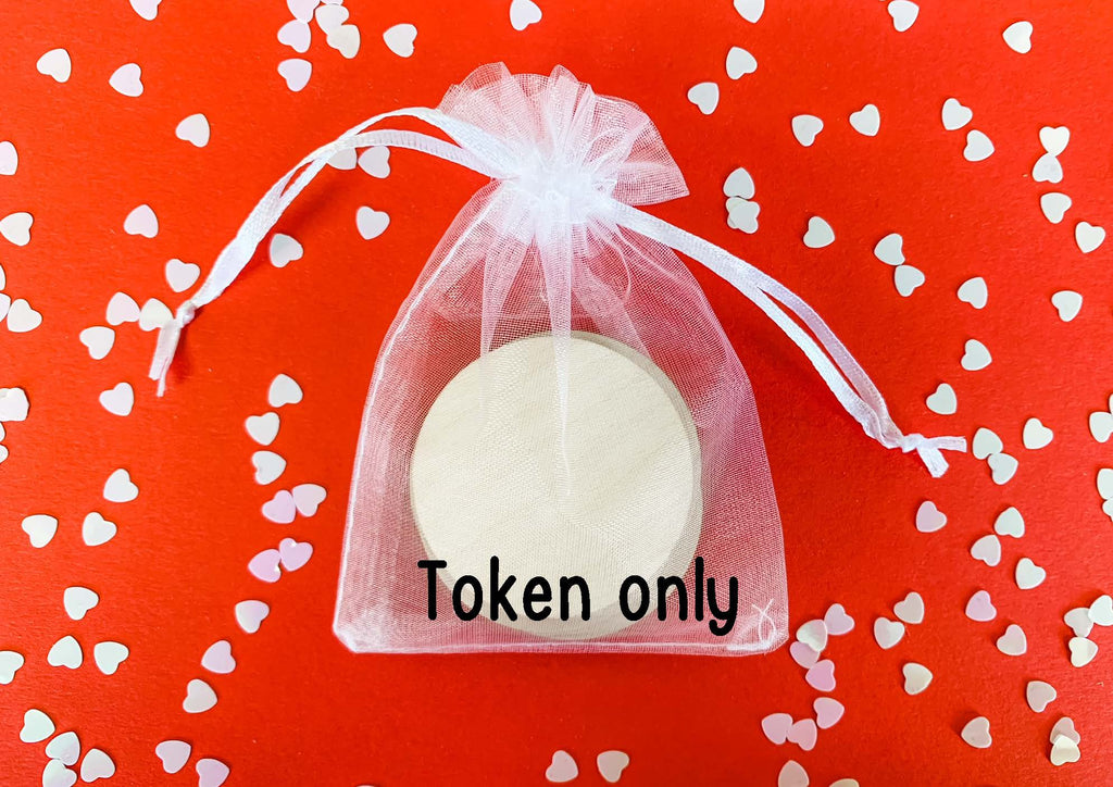 Wooden token - Pocket Hug Valentines Hearts – Dios Designs